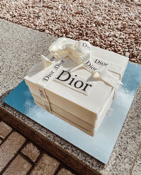 dior birthday cake|dior cake ideas.